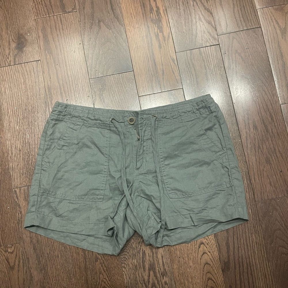 Linen shorts
